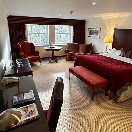 Macdonald Norwood Hall Hotel Aberdeen Oda fotoğraf